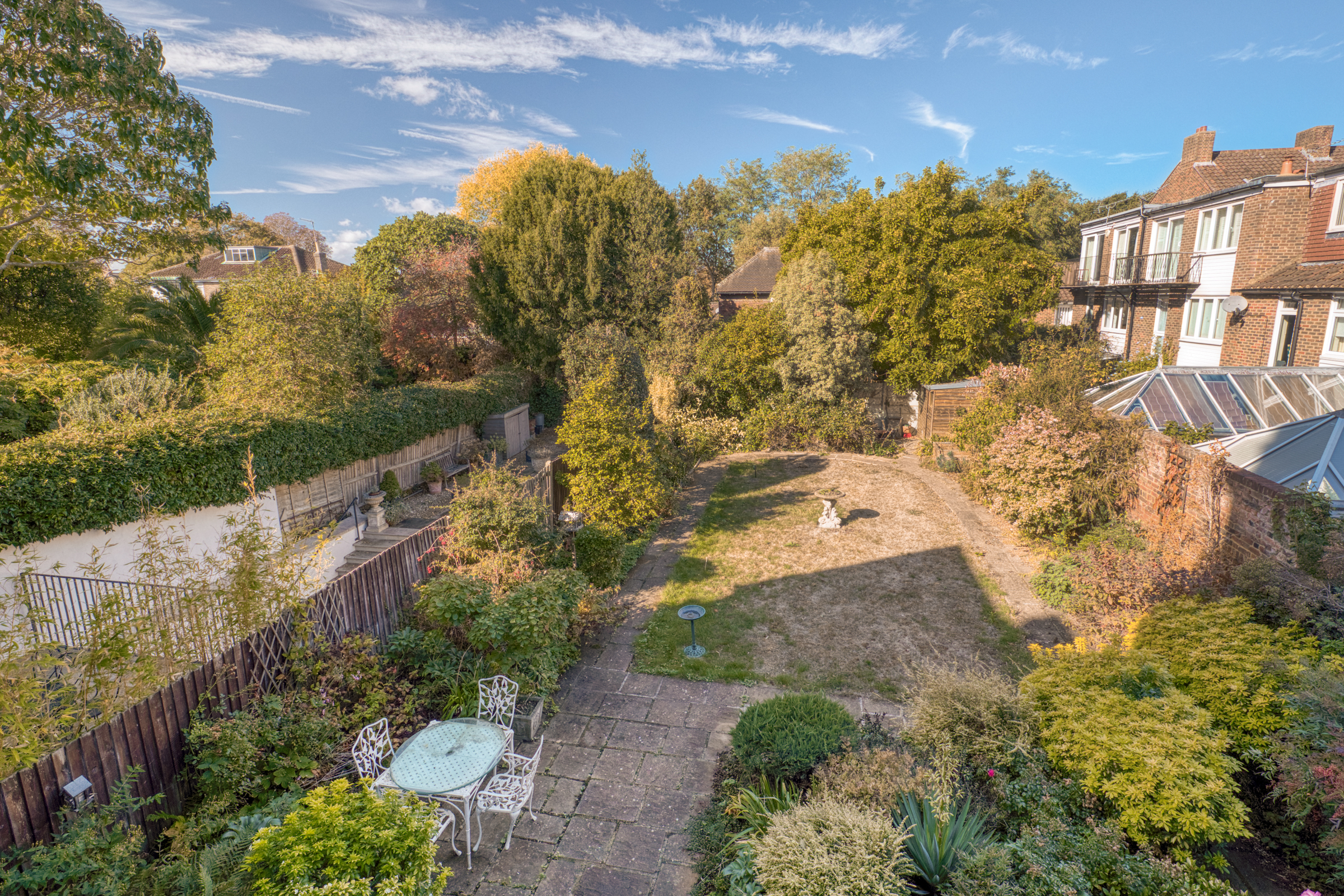  An Arts and Crafts house on Chiswick Mall with riverside gardens. - 物件實景