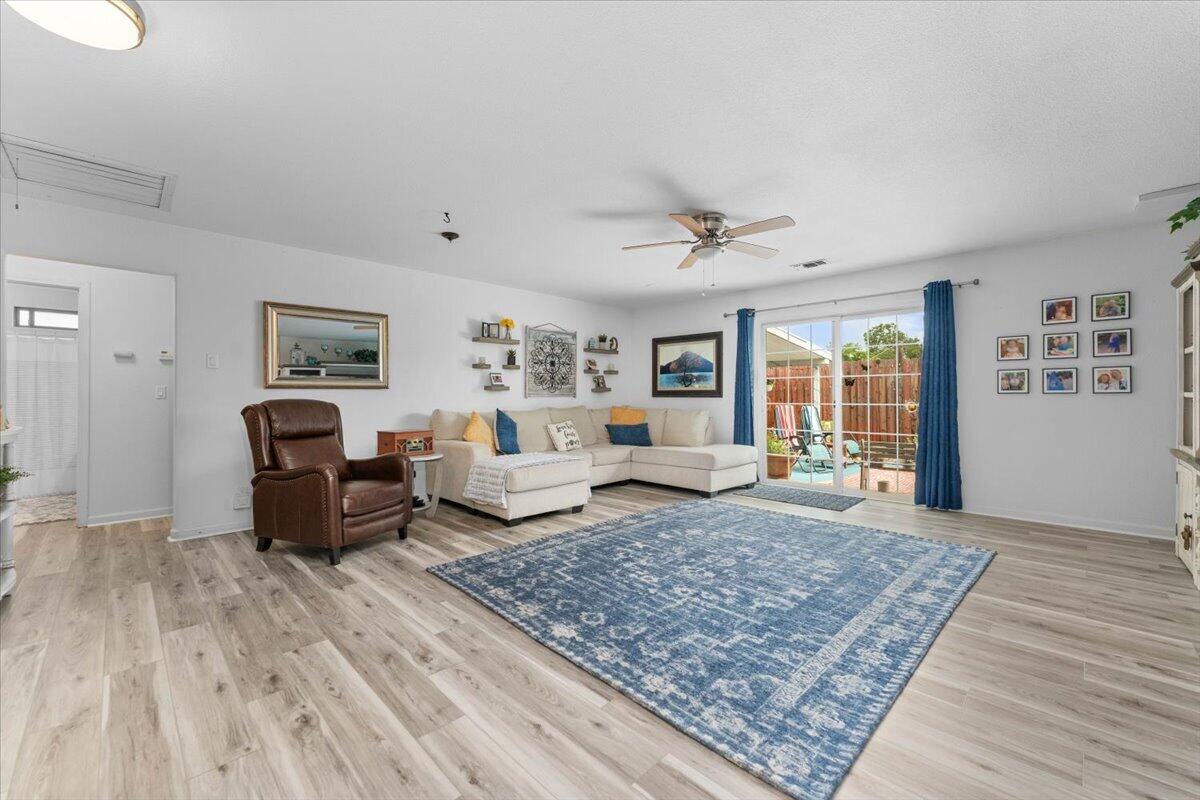 Redding, California, 96003, United States, 3 Bedrooms Bedrooms, ,3 BathroomsBathrooms,Residential,For Sale,1926978