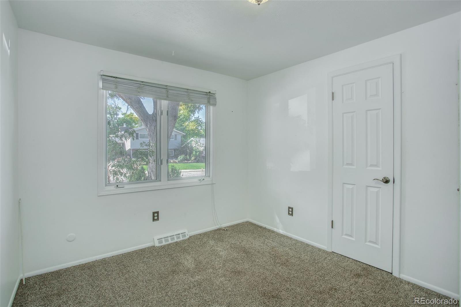 Arvada, Colorado, 80003, United States, 5 Bedrooms Bedrooms, ,1 BathroomBathrooms,Residential,For Sale,1956367