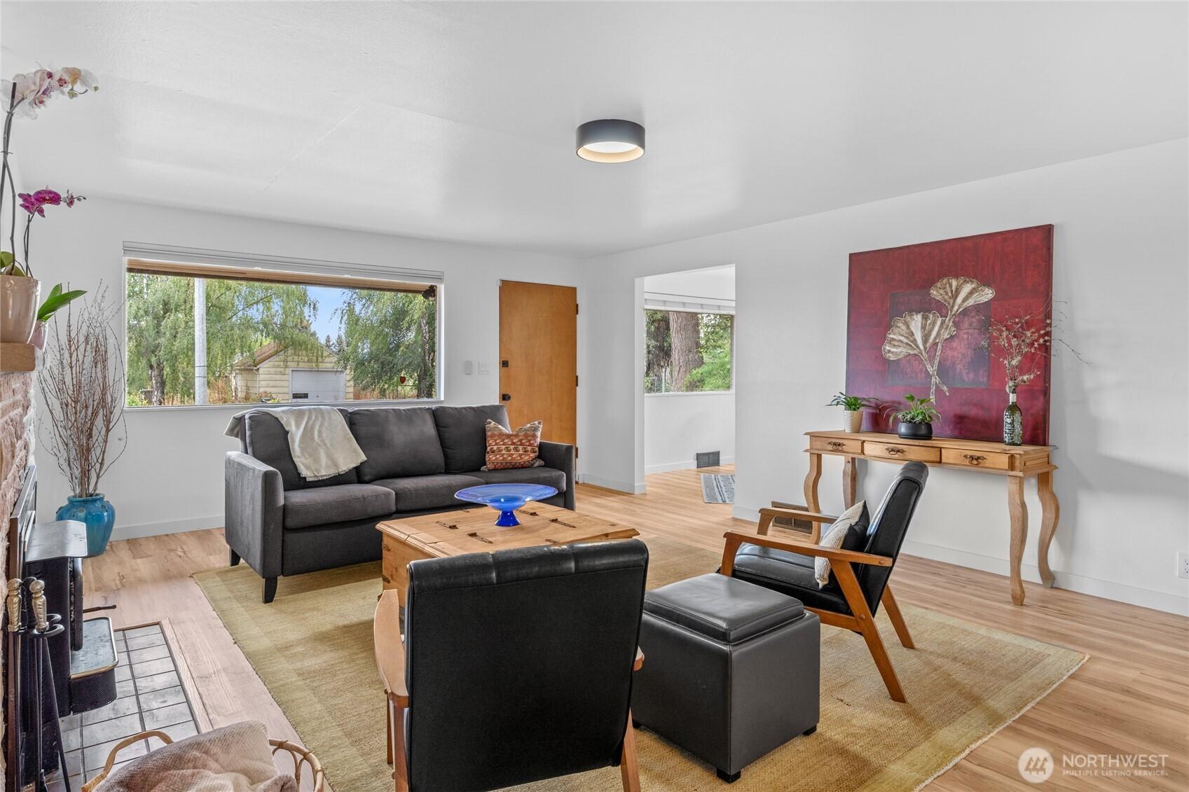 SEATTLE, Washington, 98168, United States, 3 Bedrooms Bedrooms, ,1 BathroomBathrooms,Residential,For Sale,1926365