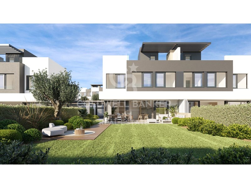 Estepona, Andalusia, ES, 3 Bedrooms Bedrooms, ,4 BathroomsBathrooms,Residential,For Sale,1806398