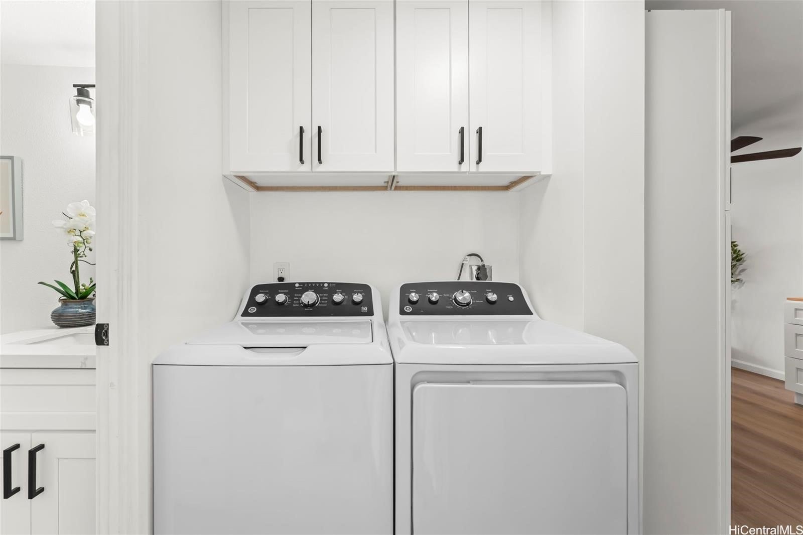 Honolulu, Hawaii, 96818, United States, 3 Bedrooms Bedrooms, ,2 BathroomsBathrooms,Residential,For Sale,2015765