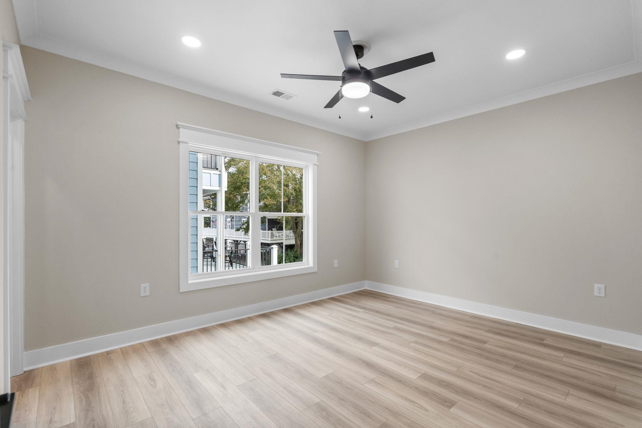 Myrtle Beach, South Carolina, 29575, United States, 5 Bedrooms Bedrooms, ,5 BathroomsBathrooms,Residential,For Sale,2033056