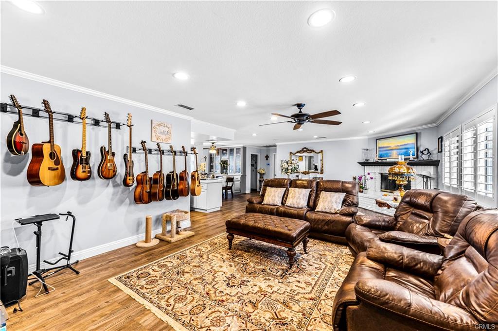 Whittier, California, 90605, United States, 6 Bedrooms Bedrooms, ,3 BathroomsBathrooms,Residential,For Sale,1895050