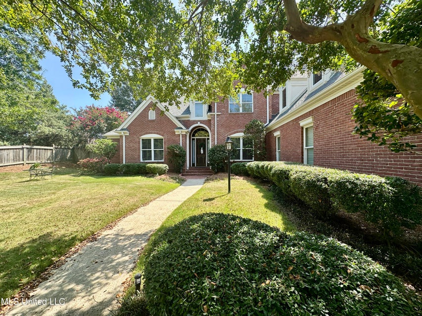 Clinton, Mississippi, 39056, United States, 5 Bedrooms Bedrooms, ,3 BathroomsBathrooms,Residential,For Sale,1904228