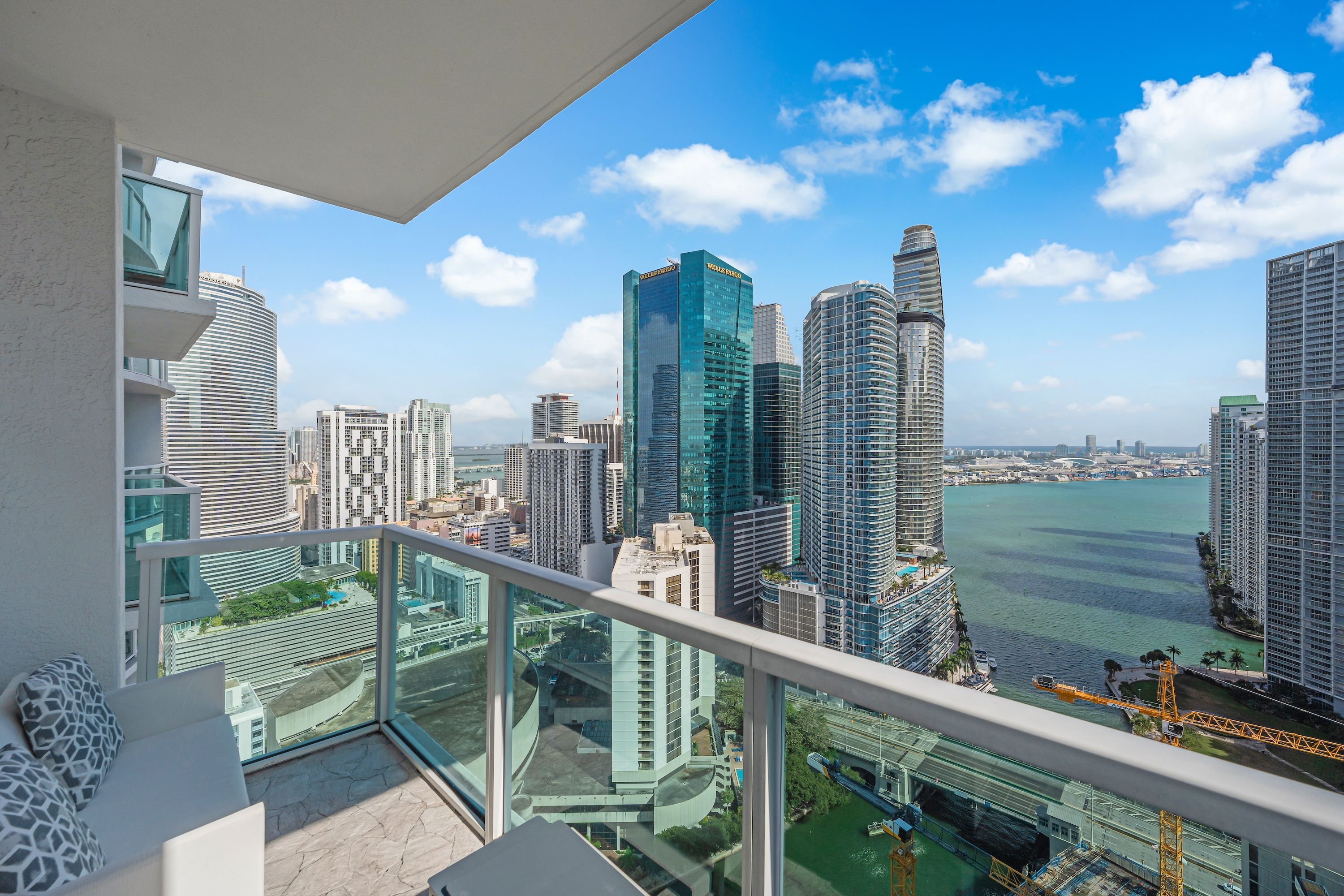  31 SE 5th St, Miami, FL, 33131 - 物件實景