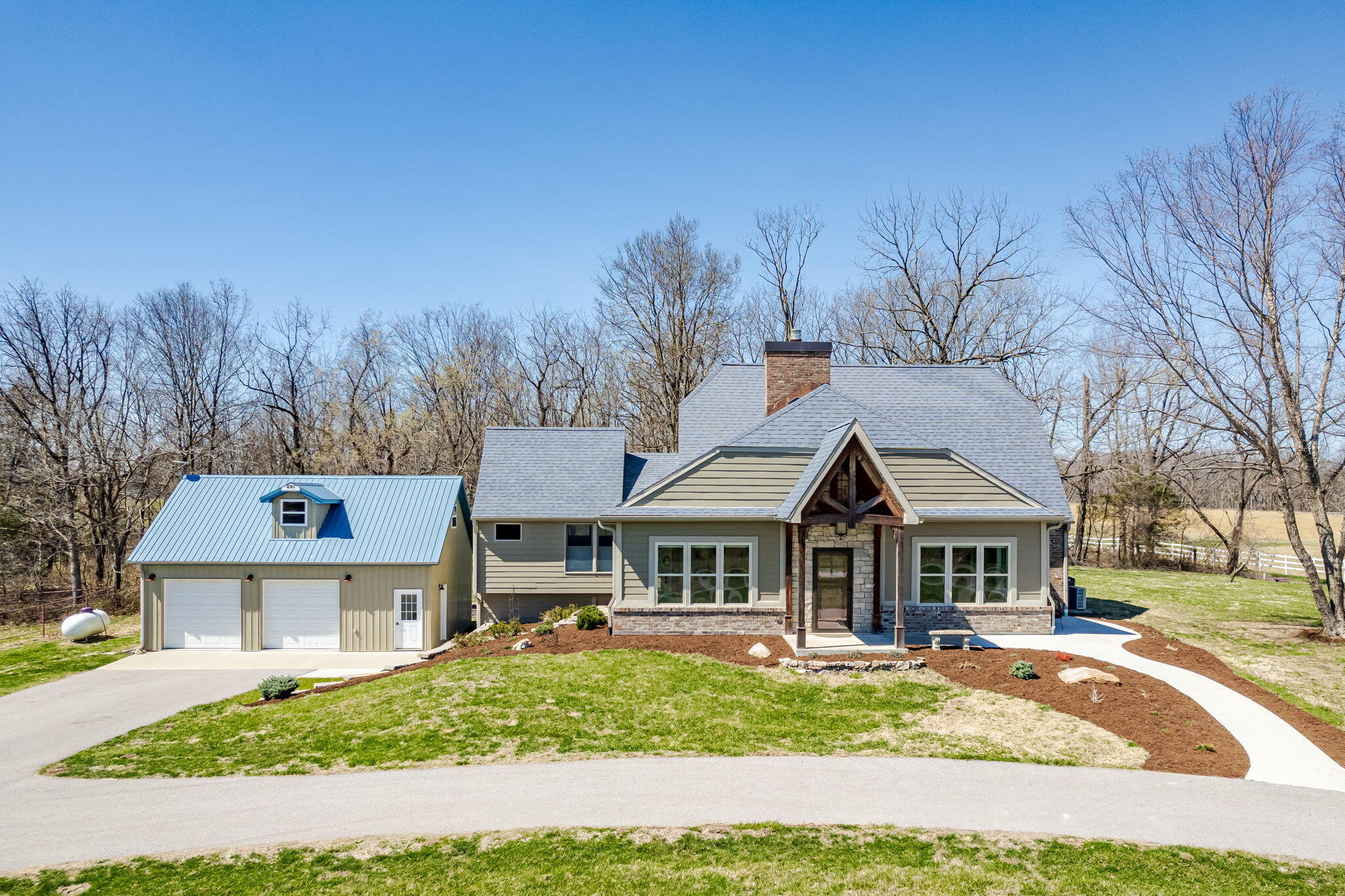 ROCHEPORT, Missouri, 65279, United States, 3 Bedrooms Bedrooms, ,3 BathroomsBathrooms,Residential,For Sale,1851198