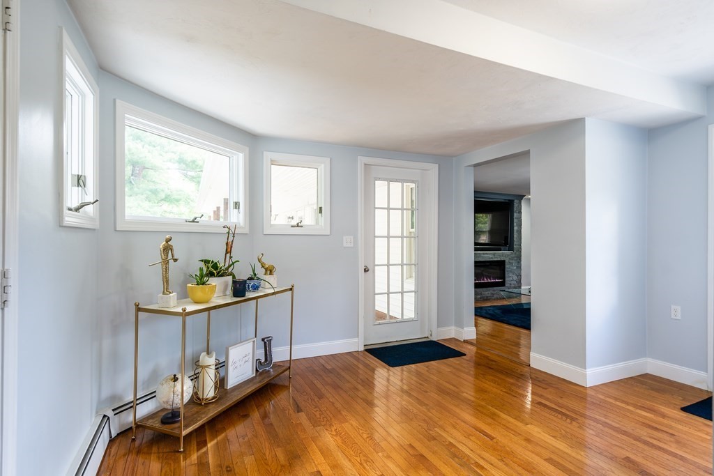 Wrentham, Massachusetts, 02093, United States, 3 Bedrooms Bedrooms, ,5 BathroomsBathrooms,Residential,For Sale,1851924