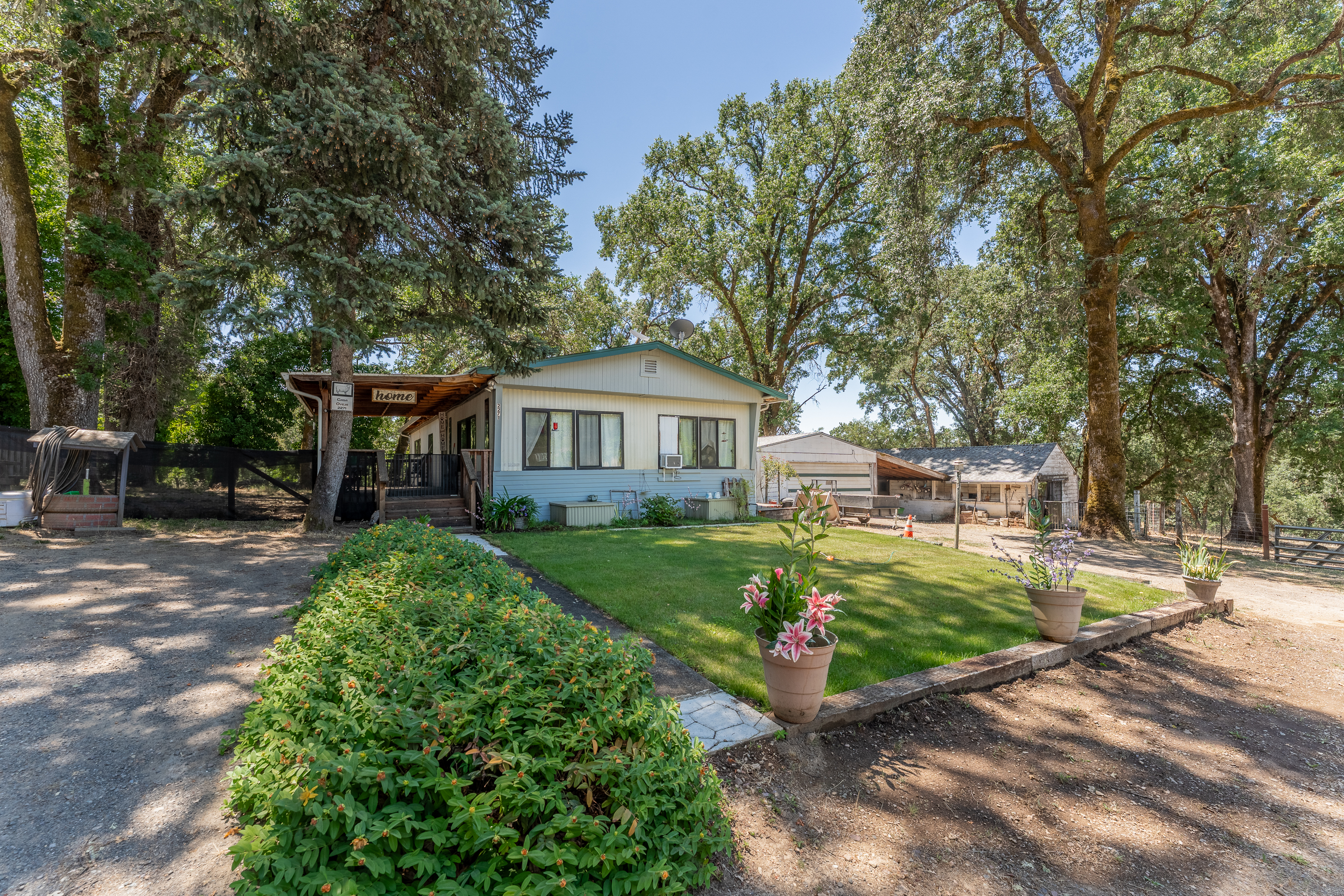 Willits, California, 95490, United States, 3 Bedrooms Bedrooms, ,2 BathroomsBathrooms,Residential,For Sale,1883434
