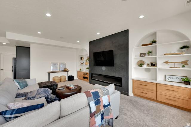 Herriman, Utah, 84096, United States, 5 Bedrooms Bedrooms, ,5 BathroomsBathrooms,Residential,For Sale,2049420