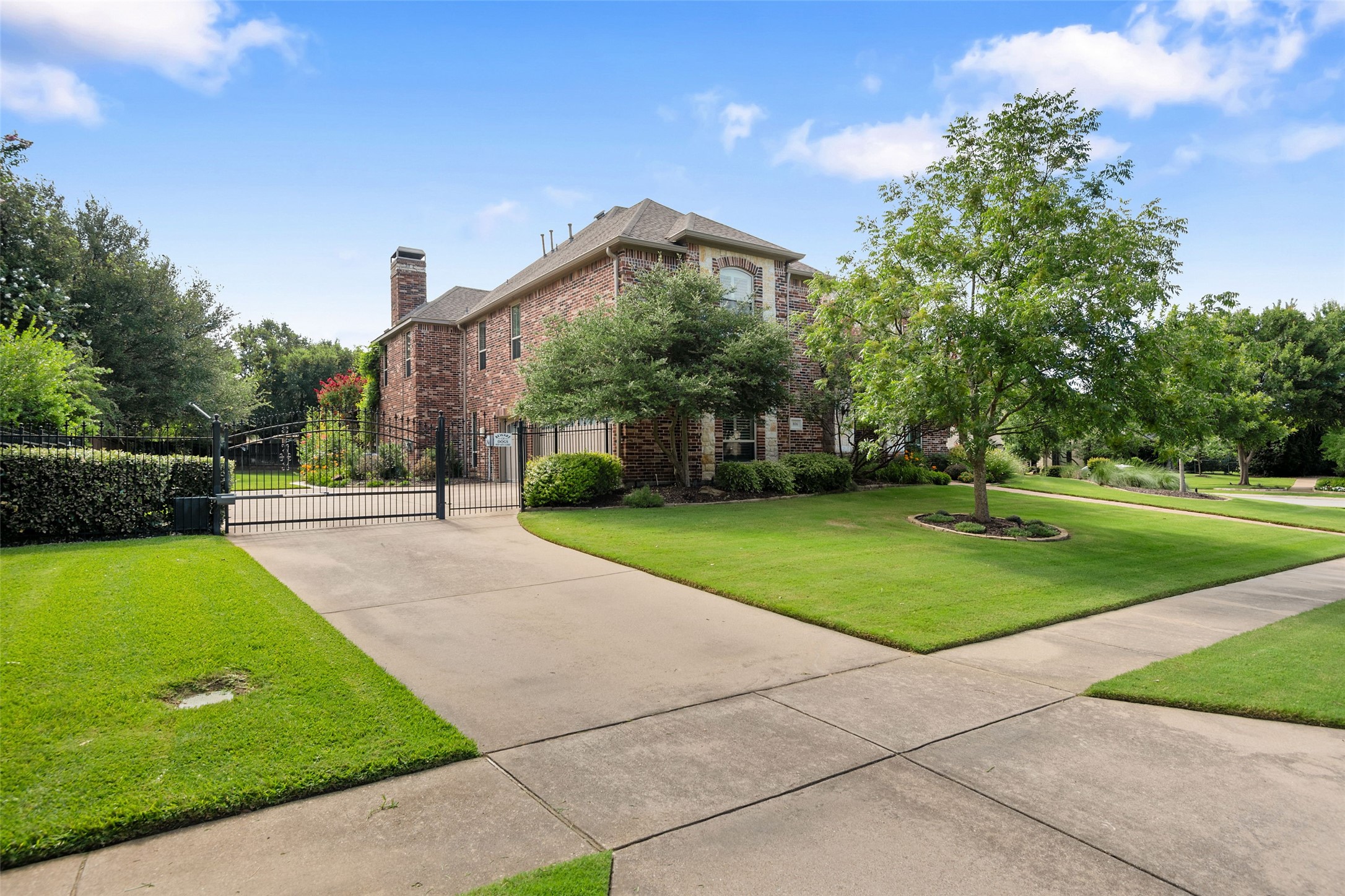 Southlake, Texas, 76092, United States, 5 Bedrooms Bedrooms, ,6 BathroomsBathrooms,Residential,For Sale,1875332