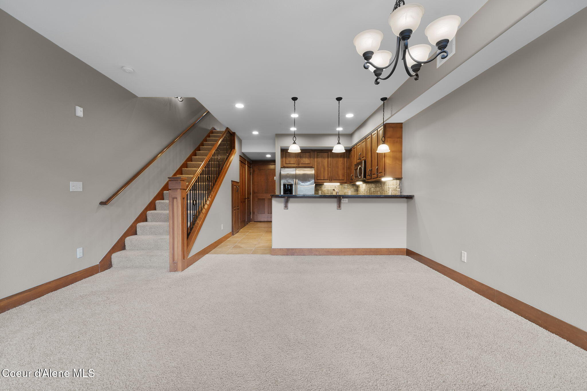 Coeur d'Alene, Idaho, 83814, United States, 2 Bedrooms Bedrooms, ,3 BathroomsBathrooms,Residential,For Sale,2022050