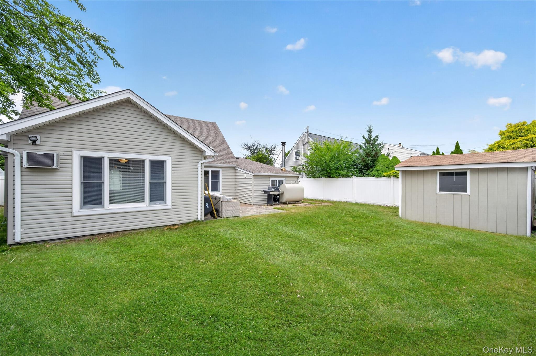  39 Boat Lane, Levittown, NY, 11756 - 物件實景