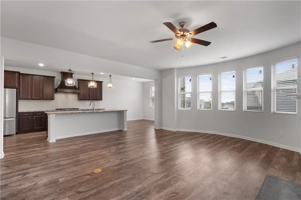 Buford, Georgia, 30519, United States, 5 Bedrooms Bedrooms, ,4 BathroomsBathrooms,Residential,For Sale,1933645
