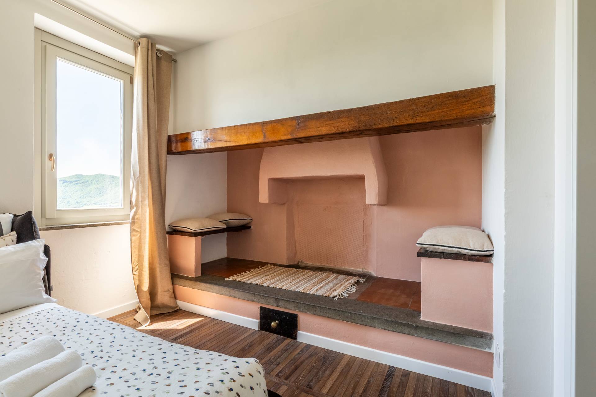 Umbertide, Perugia, 06019, IT, 20 Bedrooms Bedrooms, ,18 BathroomsBathrooms,Residential,For Sale,1850339