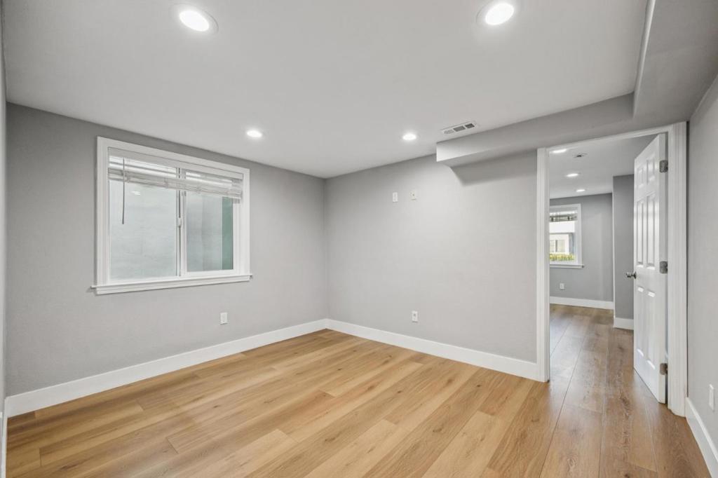 Daly City, California, 94015, United States, 5 Bedrooms Bedrooms, ,2 BathroomsBathrooms,Residential,For Sale,2010788