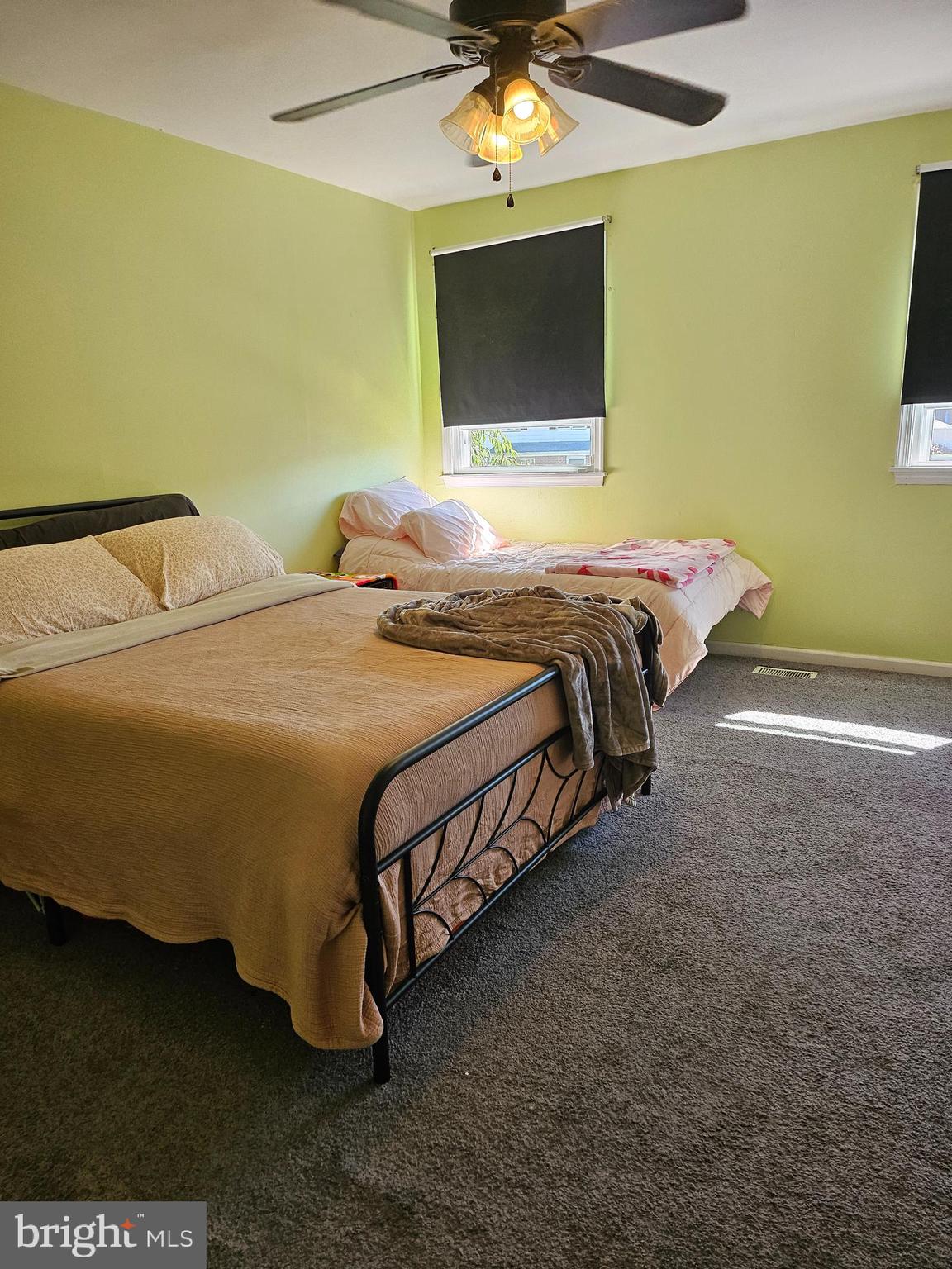 FAIRLESS HILLS, Pennsylvania, 19030, United States, 5 Bedrooms Bedrooms, ,3 BathroomsBathrooms,Residential,For Sale,1981454