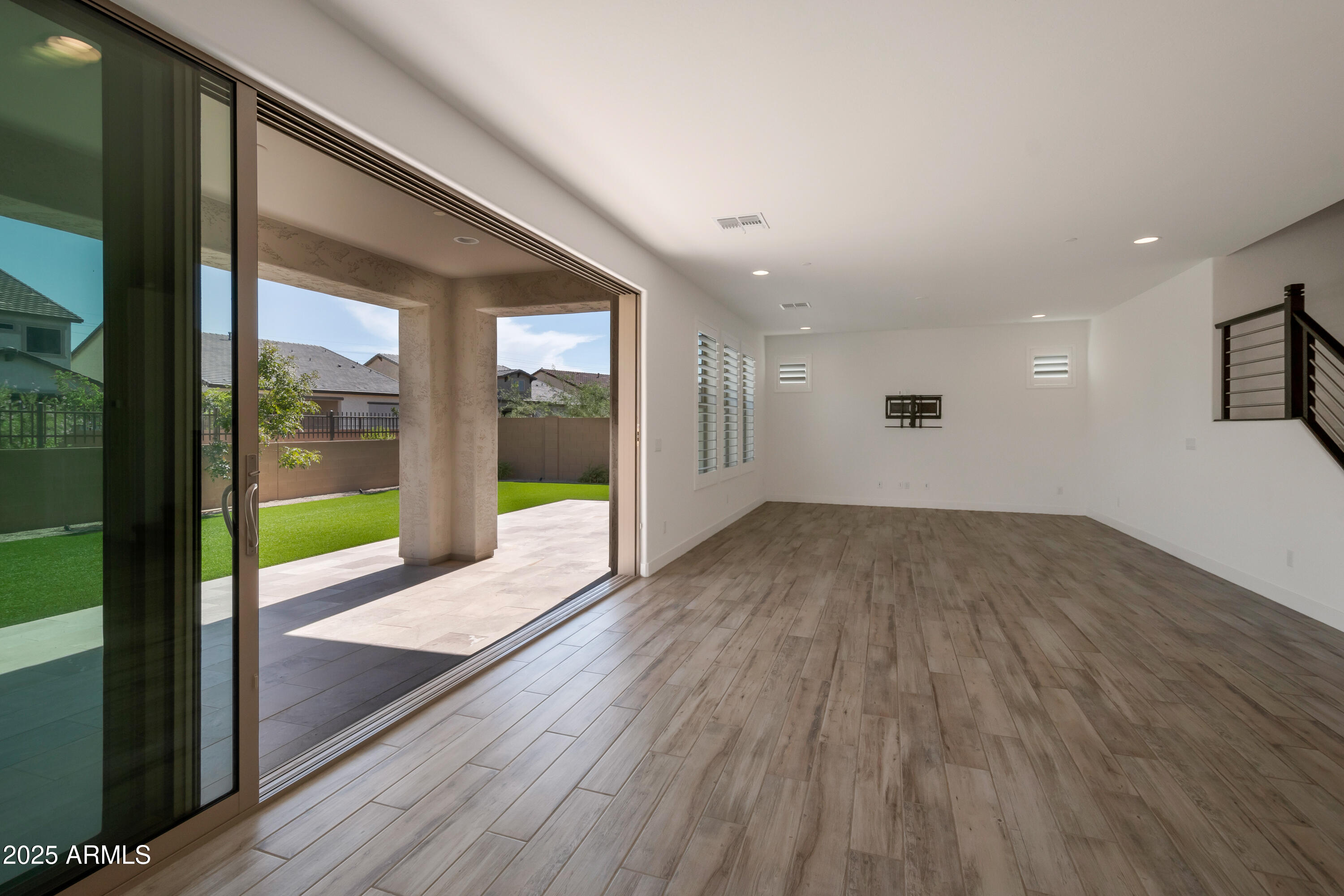 Mesa, Arizona, 85215, United States, 5 Bedrooms Bedrooms, ,Residential,For Sale,1942270