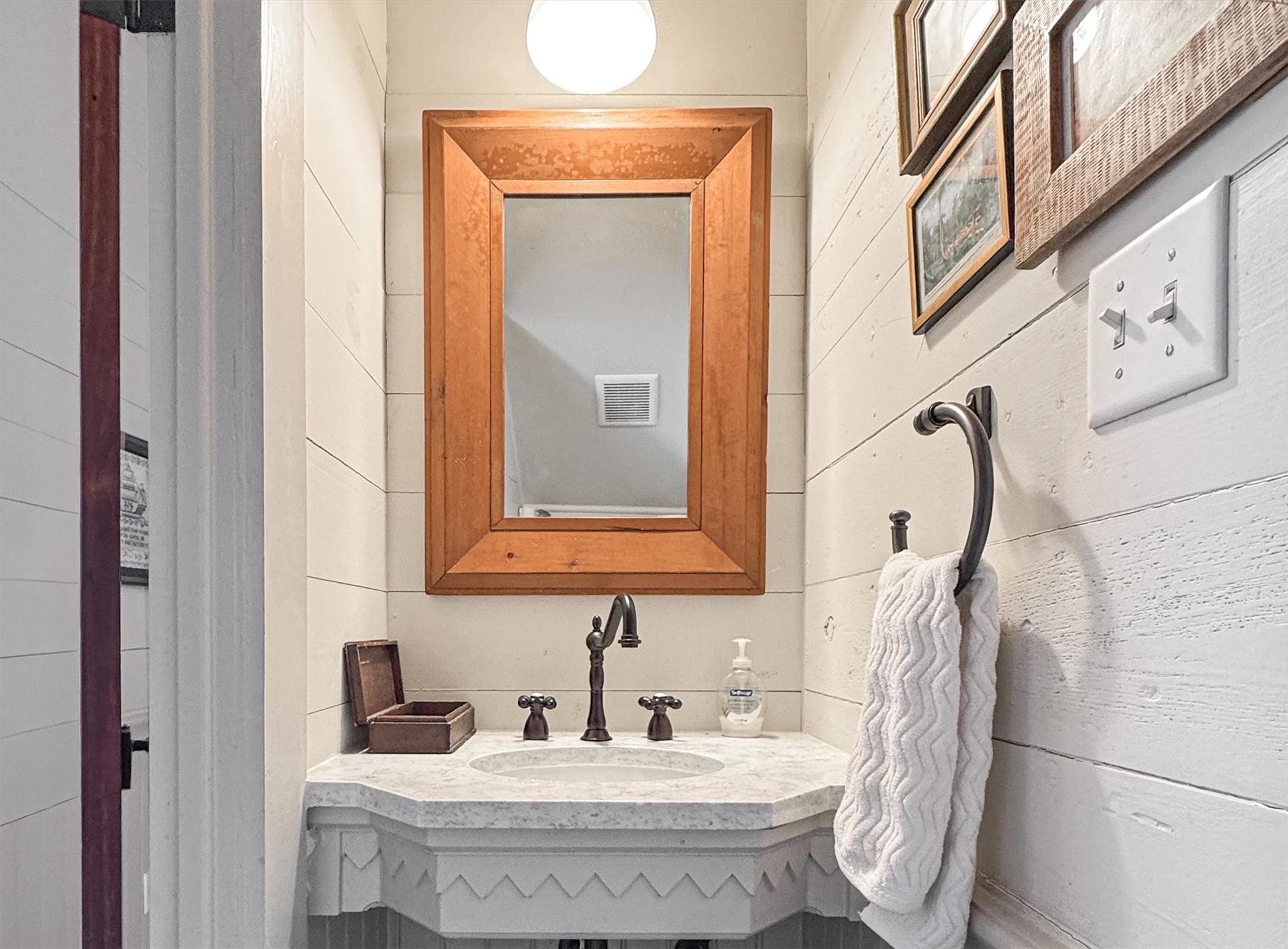 Galveston, Texas, 77550, United States, 3 Bedrooms Bedrooms, ,3 BathroomsBathrooms,Residential,For Sale,1986296