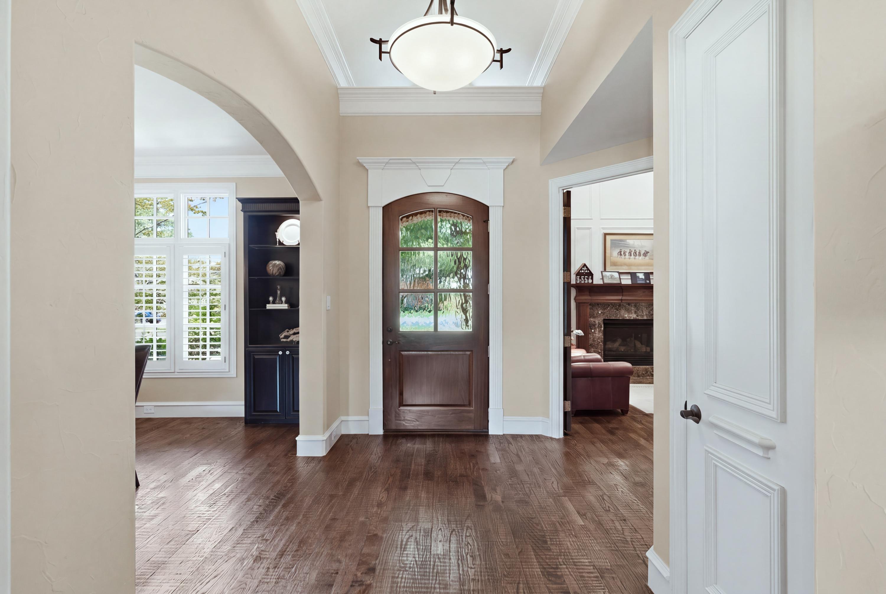  Preston Hollow Home with Pool, Primary Suite Down, 3-Car Garage & Solar - 物件實景
