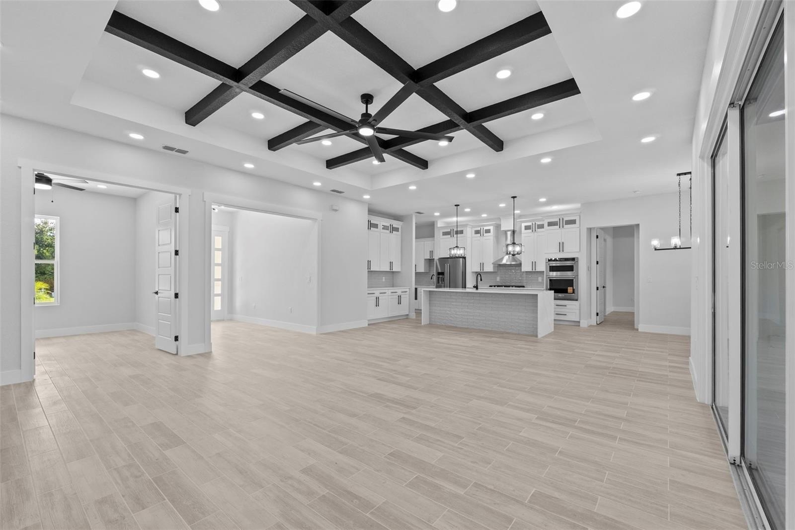 WINTER HAVEN, Florida, 33884, United States, 3 Bedrooms Bedrooms, ,3 BathroomsBathrooms,Residential,For Sale,1976731