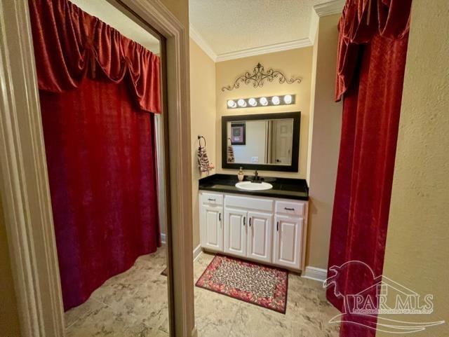 Navarre, Florida, 32566, United States, 3 Bedrooms Bedrooms, ,3 BathroomsBathrooms,Residential,For Sale,1903505