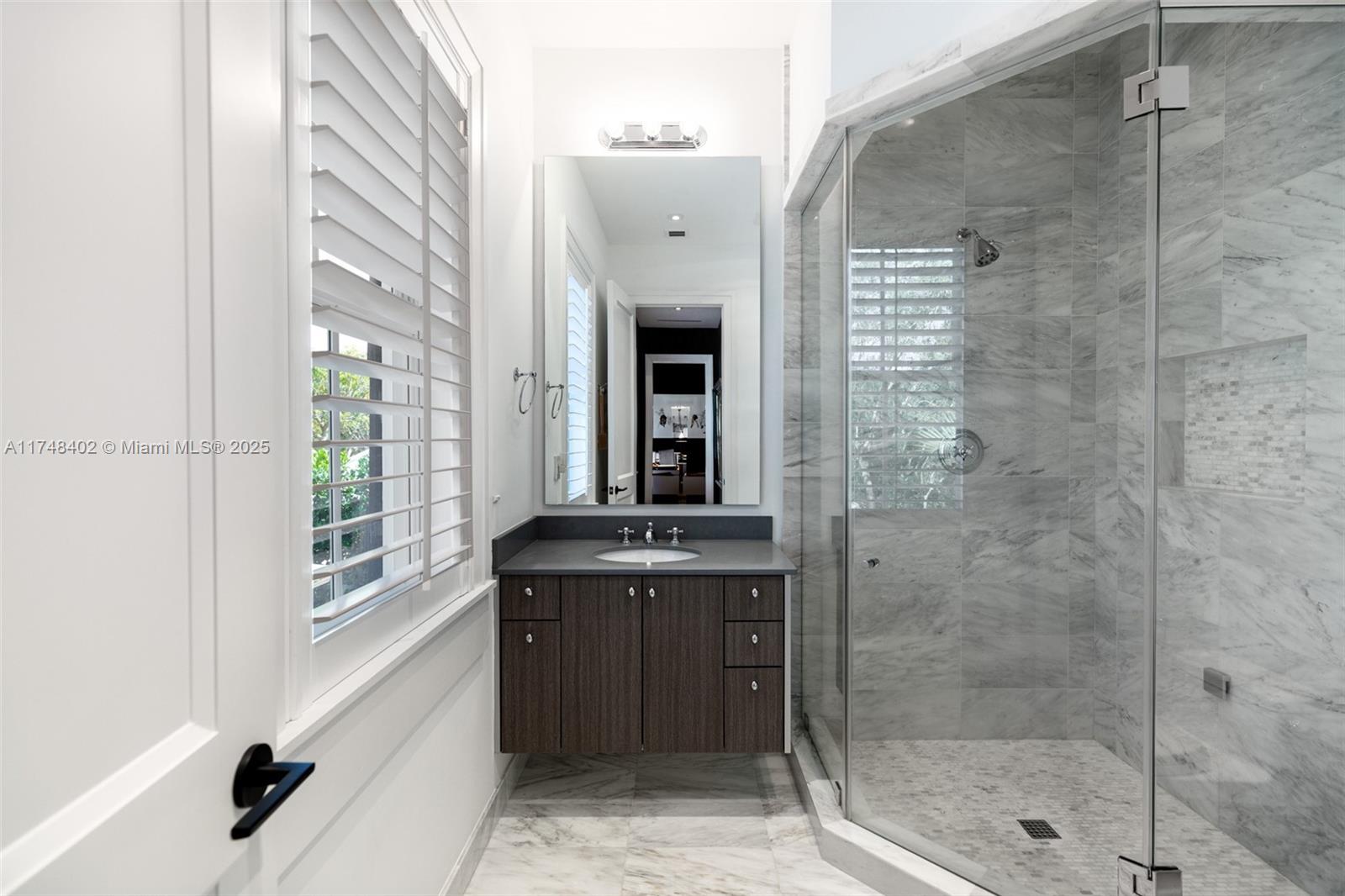 Miami, Florida, 33143, United States, 5 Bedrooms Bedrooms, ,7 BathroomsBathrooms,Residential,For Sale,1722531