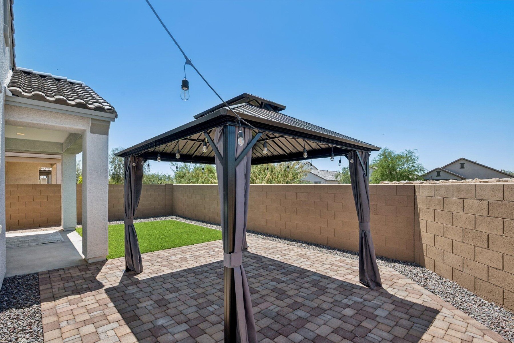  25572 N 142nd Lane  Surprise, AZ - 物件實景