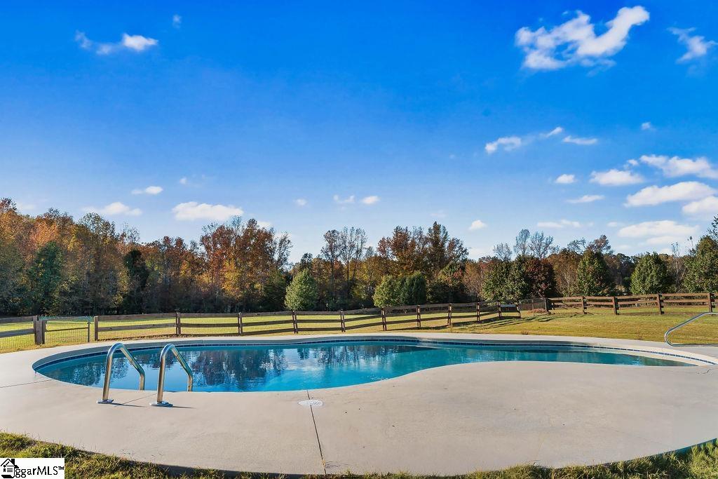 Travelers Rest, South Carolina, 29690, United States, 5 Bedrooms Bedrooms, ,3 BathroomsBathrooms,Residential,For Sale,1986056