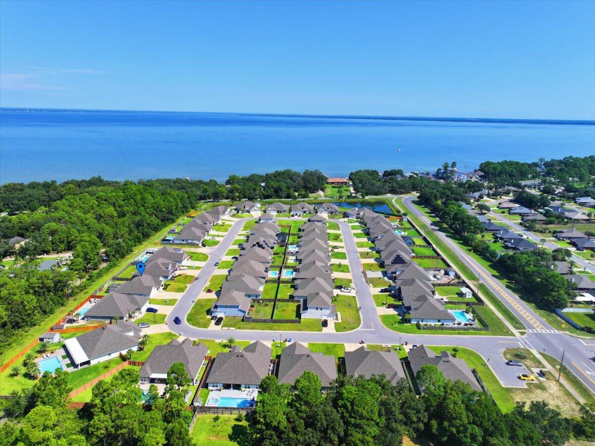 Gulf Breeze, Florida, 32563, United States, 4 Bedrooms Bedrooms, ,3 BathroomsBathrooms,Residential,For Sale,1933407