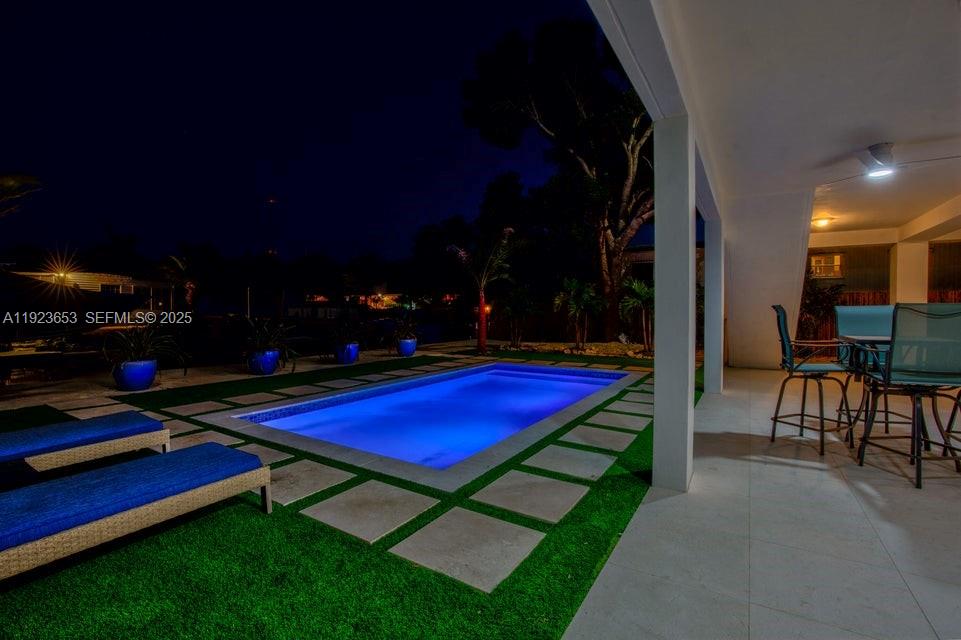 Key Largo, Florida, 33037, United States, 5 Bedrooms Bedrooms, ,3 BathroomsBathrooms,Residential,For Sale,2002061