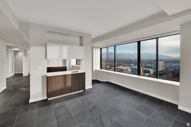 Salt Lake City, Utah, 84101, United States, 3 Bedrooms Bedrooms, ,4 BathroomsBathrooms,Residential,For Sale,2005313