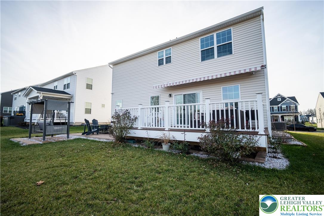 North Catasauqua Bor, Pennsylvania, 18032, United States, 4 Bedrooms Bedrooms, ,4 BathroomsBathrooms,Residential,For Sale,2001673