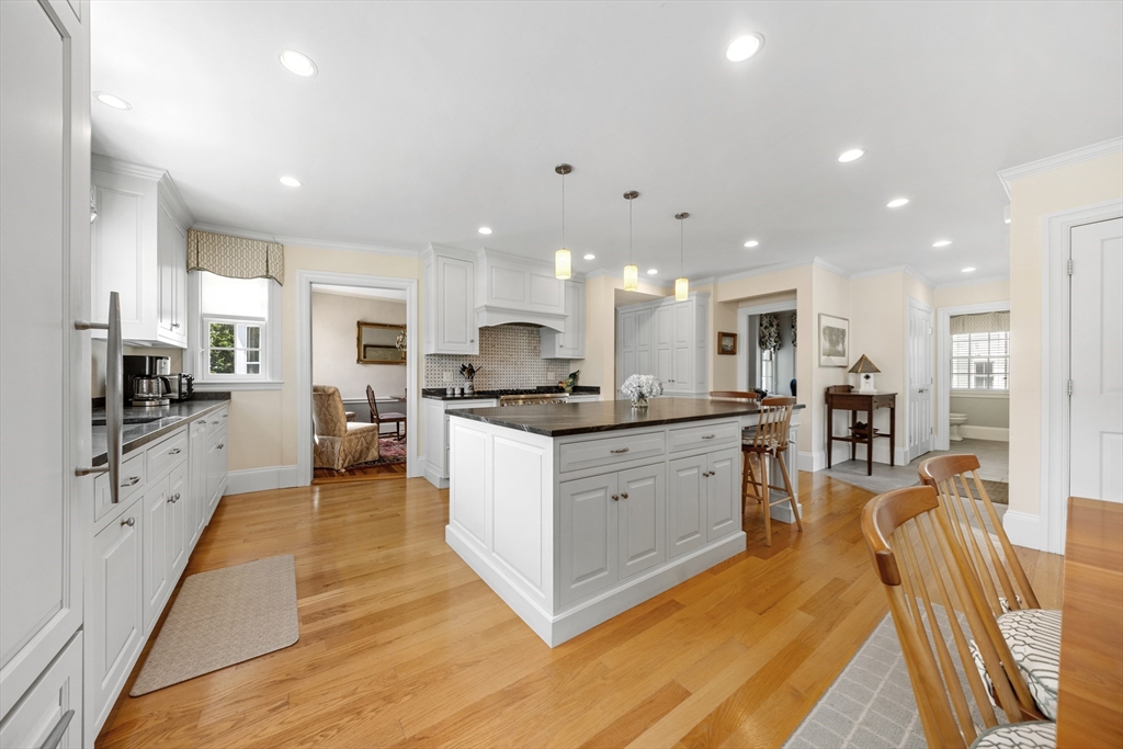 Hingham, Massachusetts, 02043, United States, 5 Bedrooms Bedrooms, ,5 BathroomsBathrooms,Residential,For Sale,1901935