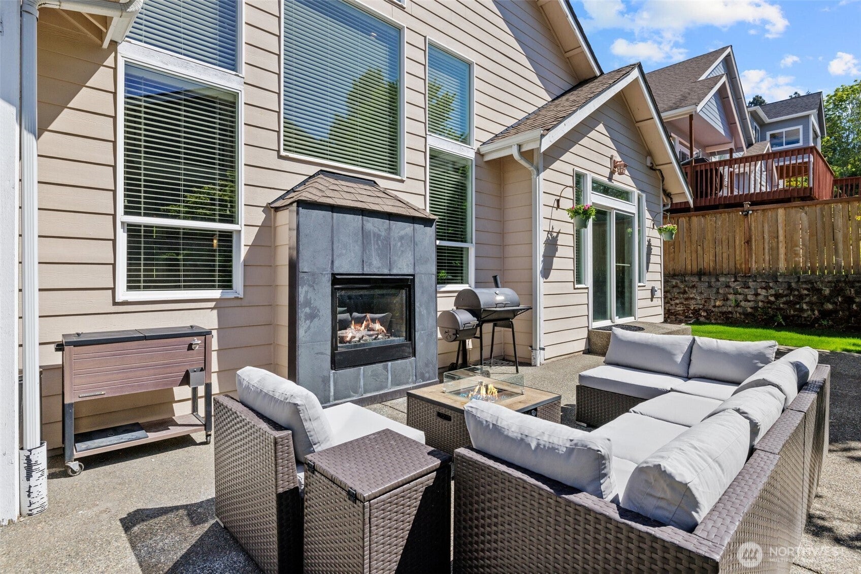 Tacoma, Washington, 98422, United States, 3 Bedrooms Bedrooms, ,3 BathroomsBathrooms,Residential,For Sale,1924531