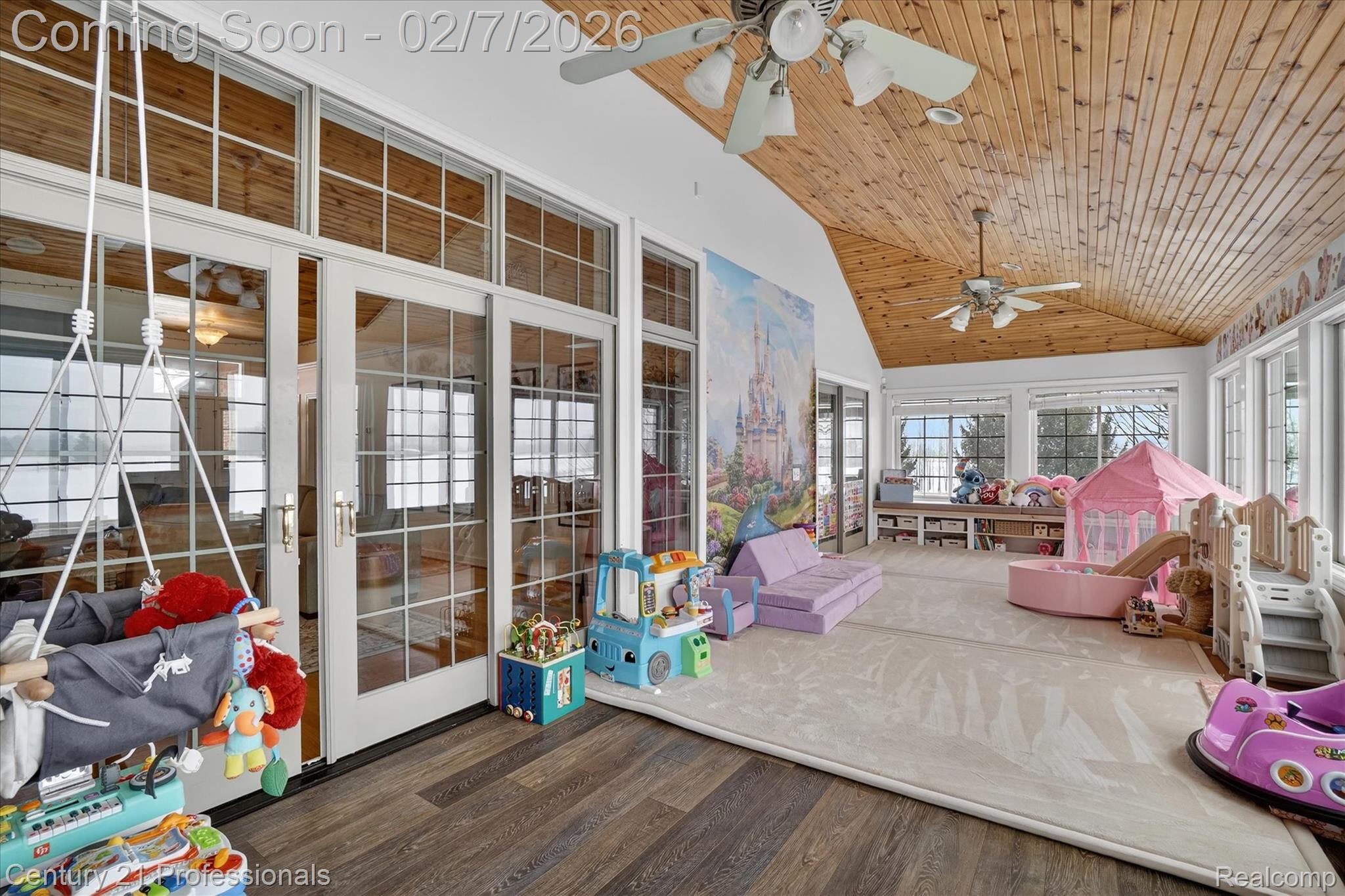 NewHudson, Michigan, 48165, United States, 3 Bedrooms Bedrooms, ,2 BathroomsBathrooms,Residential,For Sale,2014527