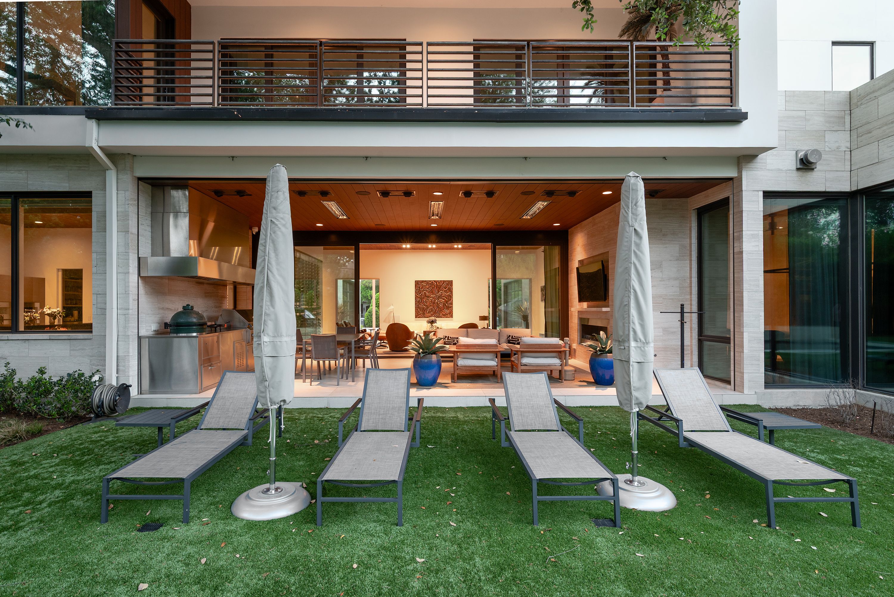  Private Architectural Modern by Chad Dorsey  More Design + Build - 物件實景