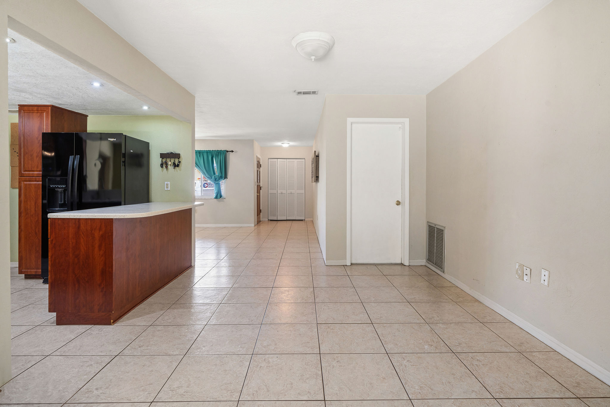 St. Petersburg, Florida, 33712, United States, 3 Bedrooms Bedrooms, ,2 BathroomsBathrooms,Residential,For Sale,1980659