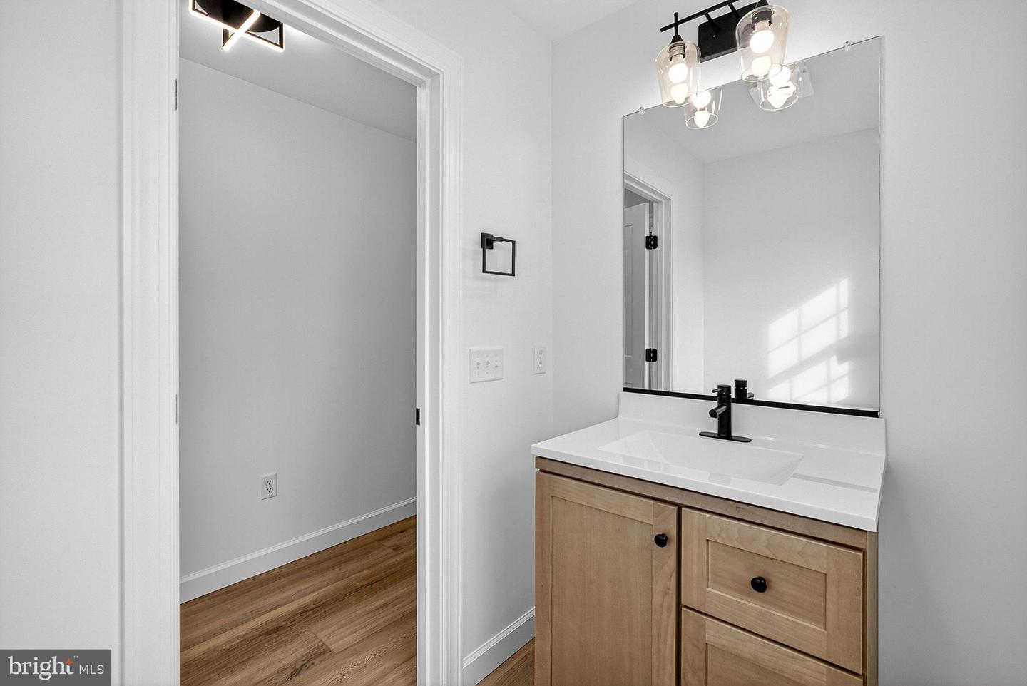 LINCOLN, Delaware, 19960, United States, 4 Bedrooms Bedrooms, ,4 BathroomsBathrooms,Residential,For Sale,1989943