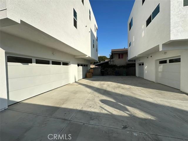 Los Angeles, California, 90001, United States, ,Residential,For Sale,1976329