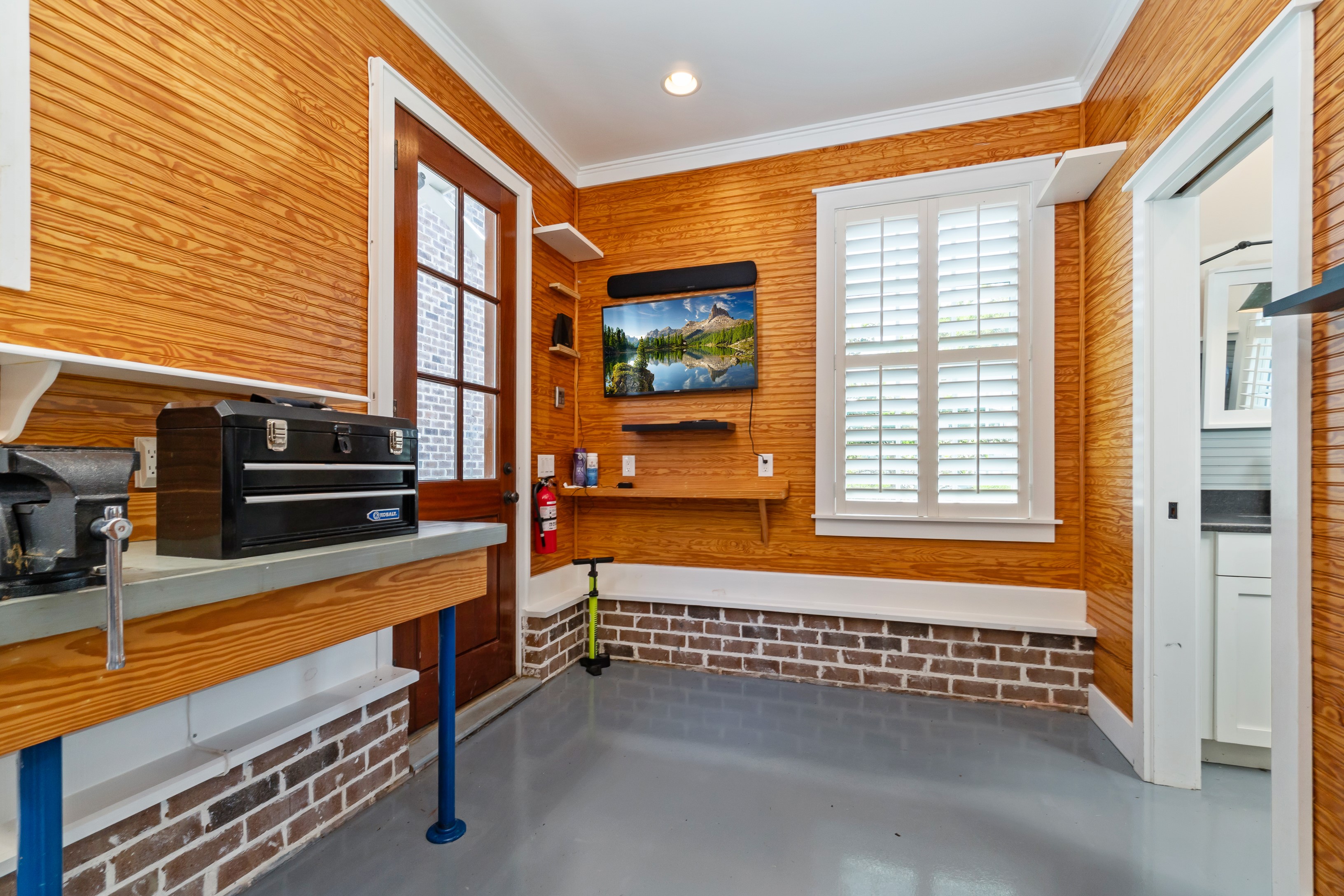 Oriental, North Carolina, 28571, United States, 3 Bedrooms Bedrooms, ,6 BathroomsBathrooms,Residential,For Sale,1825217