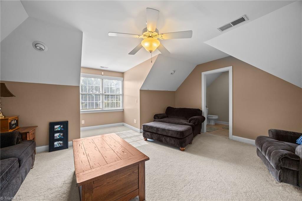Kernersville, North Carolina, 27284, United States, 4 Bedrooms Bedrooms, ,3 BathroomsBathrooms,Residential,For Sale,1890239