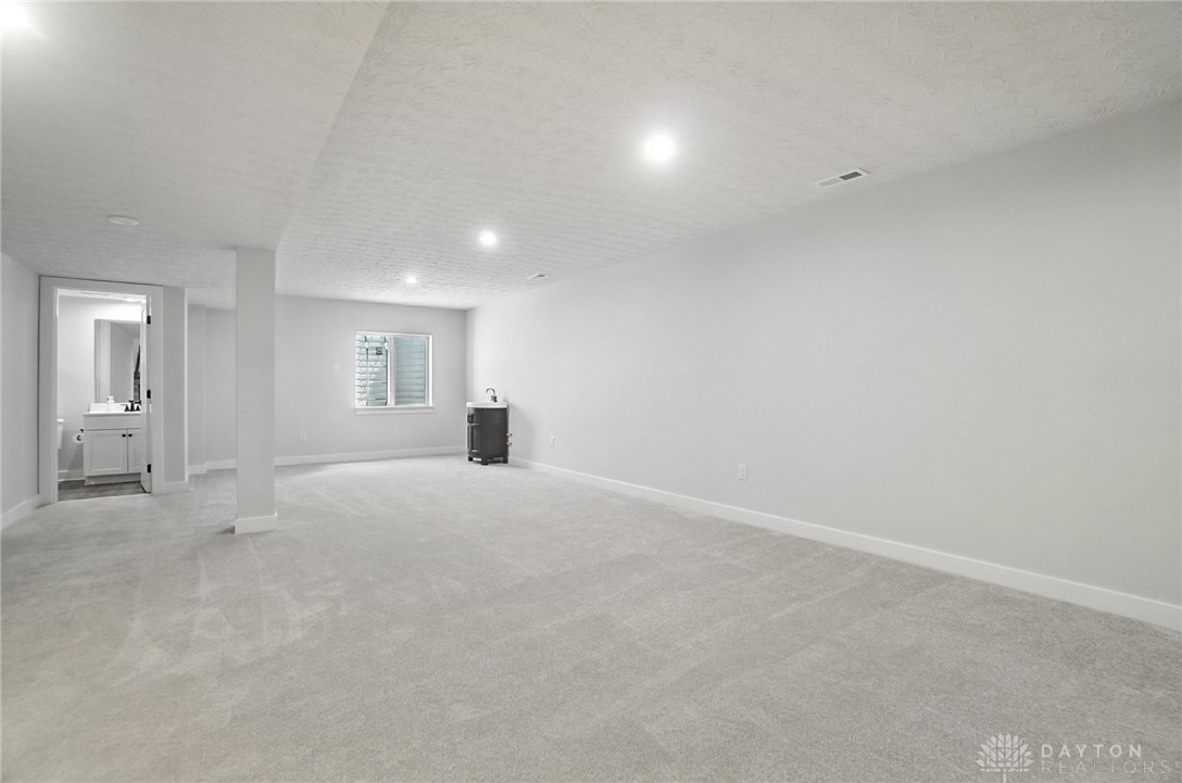 Xenia, Ohio, 45385, United States, 3 Bedrooms Bedrooms, ,4 BathroomsBathrooms,Residential,For Sale,1917092