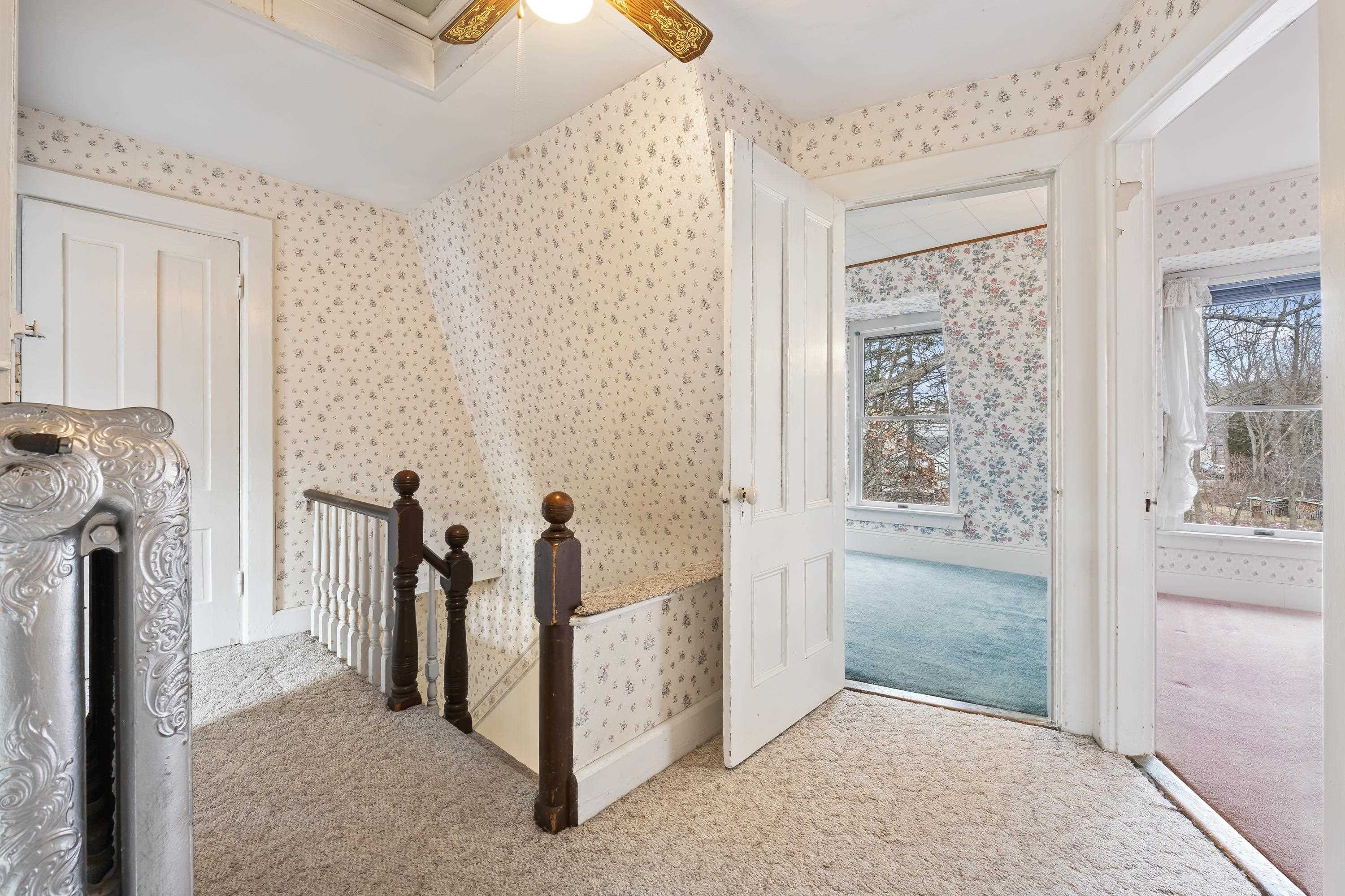Kittery, Maine, 03904, United States, 5 Bedrooms Bedrooms, ,2 BathroomsBathrooms,Residential,For Sale,1924393