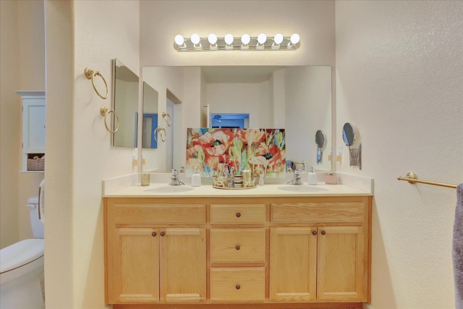 Grass Valley, California, 95945, United States, 2 Bedrooms Bedrooms, ,2 BathroomsBathrooms,Residential,For Sale,1990236