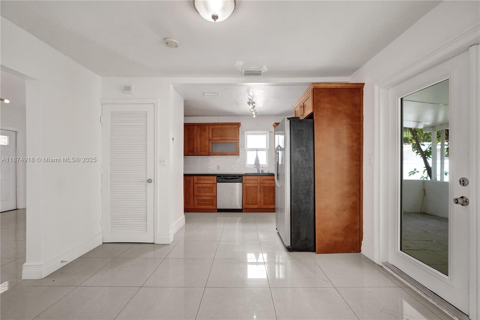 Miami, Florida, 33138, United States, 3 Bedrooms Bedrooms, ,2 BathroomsBathrooms,Residential,For Sale,1947884