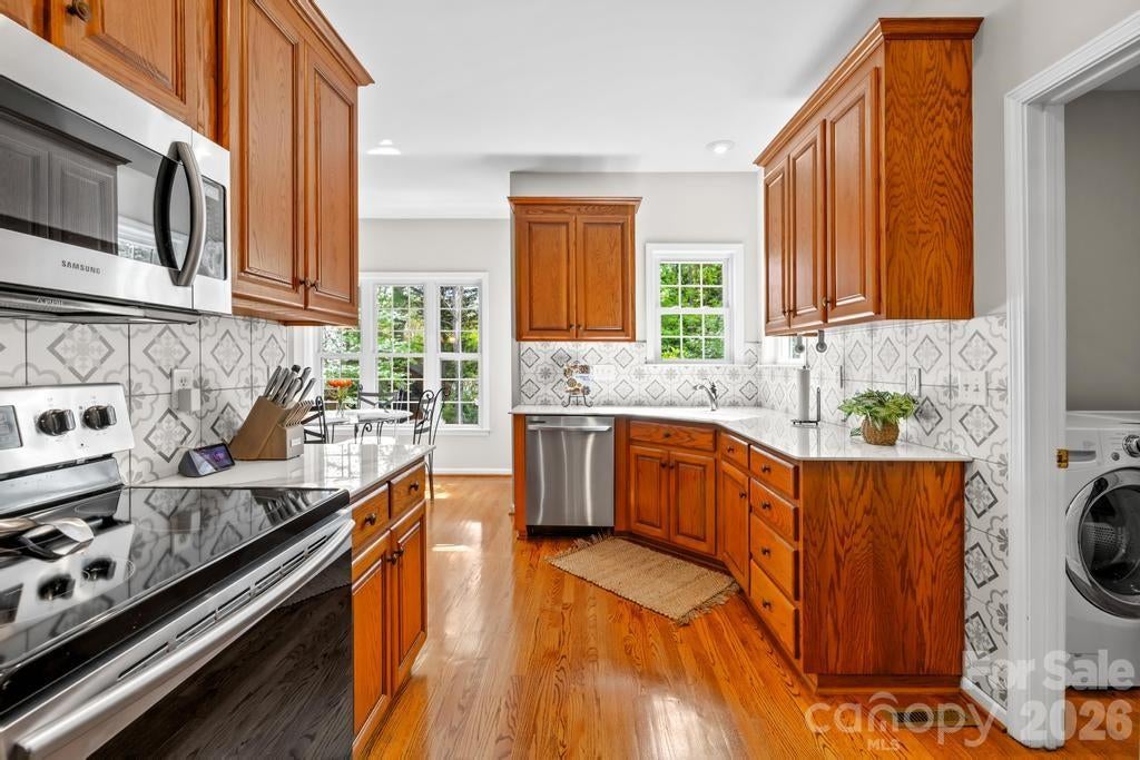 Huntersville, North Carolina, 28078, United States, 4 Bedrooms Bedrooms, ,3 BathroomsBathrooms,Residential,For Sale,2035825