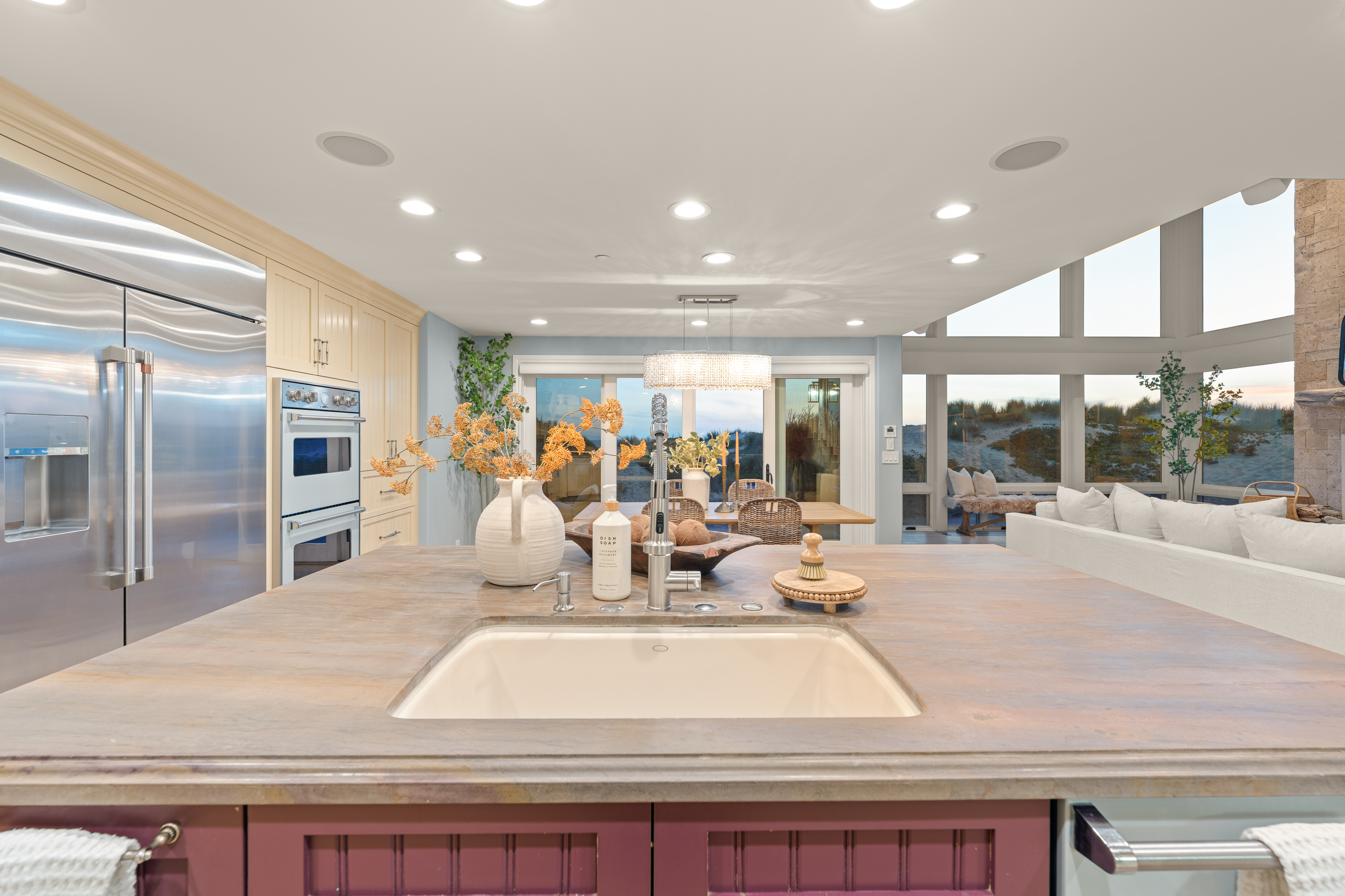  1096 Belfast Lane, Ventura, CA 93001 - 物件實景