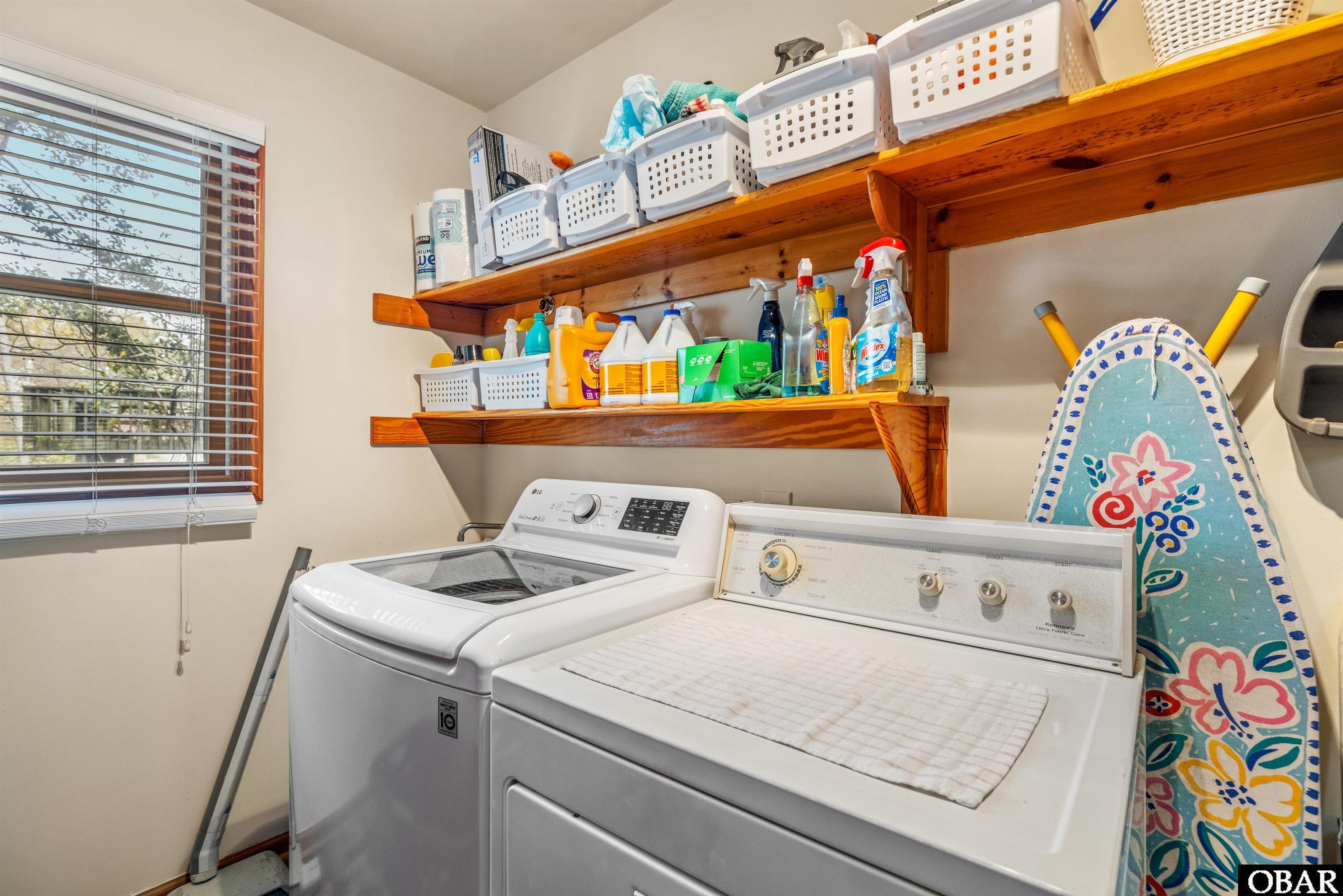 Kill Devil Hills, North Carolina, 27948, United States, 4 Bedrooms Bedrooms, ,3 BathroomsBathrooms,Residential,For Sale,1827353