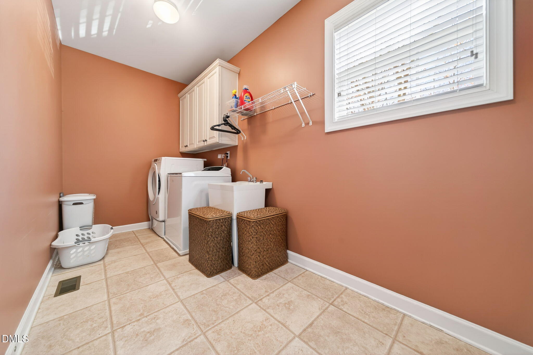Raleigh, North Carolina, 27614, United States, 5 Bedrooms Bedrooms, ,4 BathroomsBathrooms,Residential,For Sale,2048303